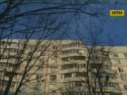 У Харкові дівчина впала з одинадцятого поверху