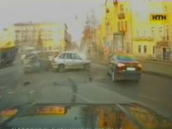 Шокуюче дорожнє відео
