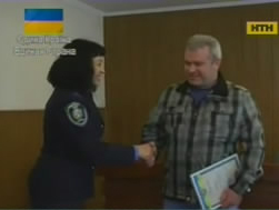 У Дніпродзержинську небайдужий водій врятував двоїх дітей