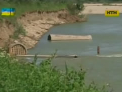 Зливи лишили води місто на Прикарпатті