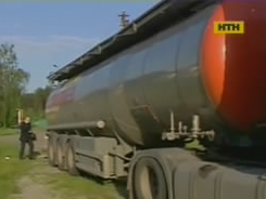 Милиция Житомирской области безосновательно отобрала бензовоз с горючим