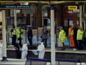 Британка бросилась под поезд вместе с ребенком