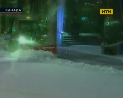 Метель остановила движение в Торонто