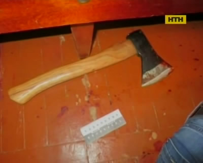 В Мариуполе семейный дебошир зарубил участкового