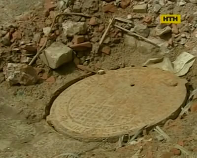Двое рабочих погибли в канализационном колодце на столичной стройке