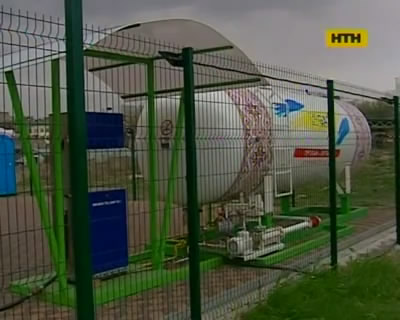 Как в столице демонтируют незаконные газовые заправки