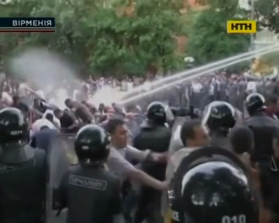 Развитие событий в Ереване