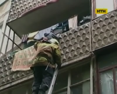 У Сумах хлопчик намагався вийти погуляти через балкон