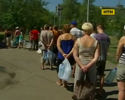 Без воды остались более десяти жилых массивов Киева