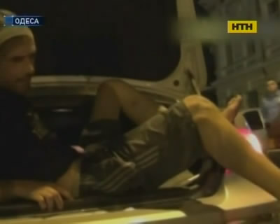 В Одесі наркоманів-бешкетників не забрала ані швидка, ані міліція
