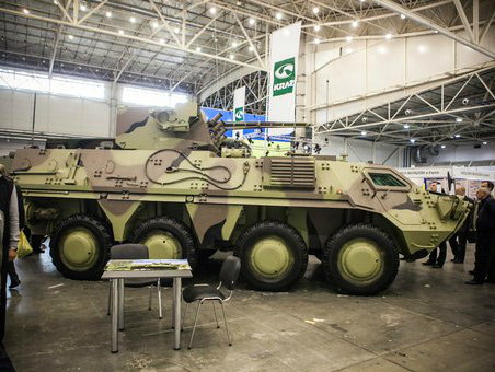 Киянам демонструють новітнє озброєння