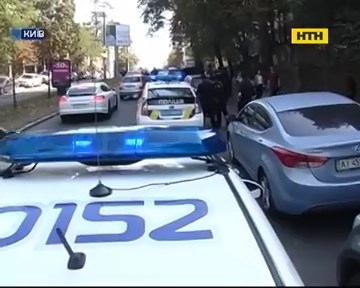 У центрі Києва стріляли в міліціонера