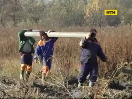 Чернівці лишилися без води через прорив водогону
