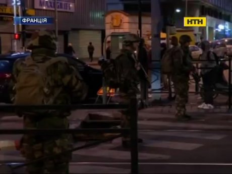 У Парижі знову постріли та вибухи