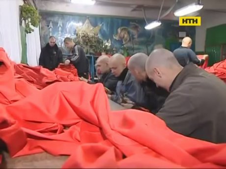 Украинские тюрьмы - выйти из-за решетки