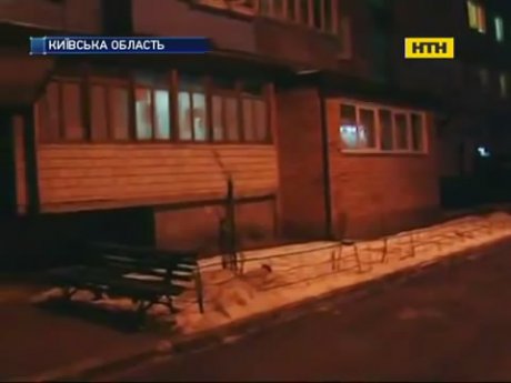 На Київщині чоловік зарізав неньку та вкоротив собі віку