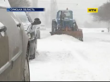 Центральную Украину заметает снегом