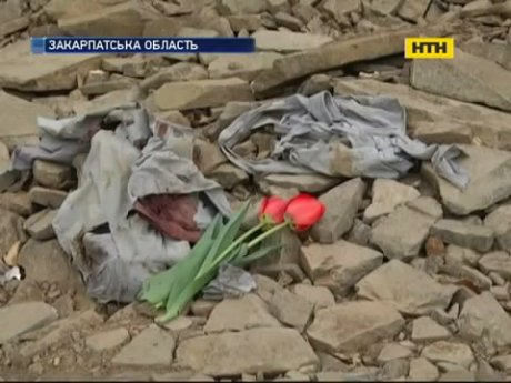 Смертельний обвал на нелегальному кар'єрі на Закарпатті