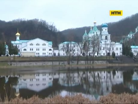 Де українці рятуються від жахливих подій на Сході