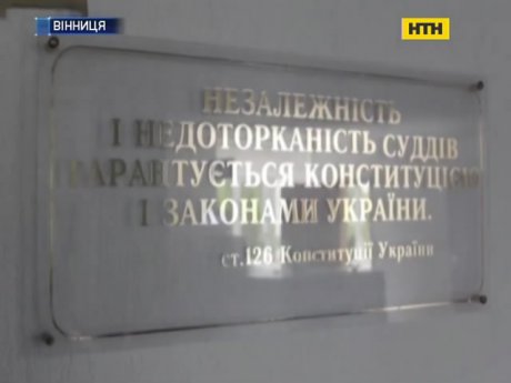 У Вінниці нетверезий суддя за кермом влаштував справжнє шоу