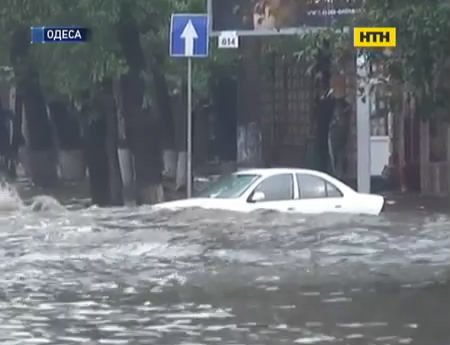 Затопленная Одесса напоминает Венецию