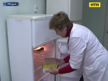 Зробили щеплення - відняло ноги