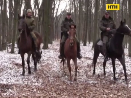 Унікальний кінний патруль почав діяти на Черкащині
