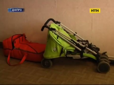 У Дніпрі п'яна матір возила вулицями померлу дитину