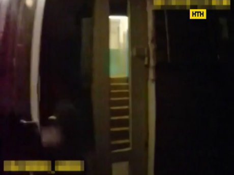 В Виннице пьяные родители оставили детей ночью на морозе
