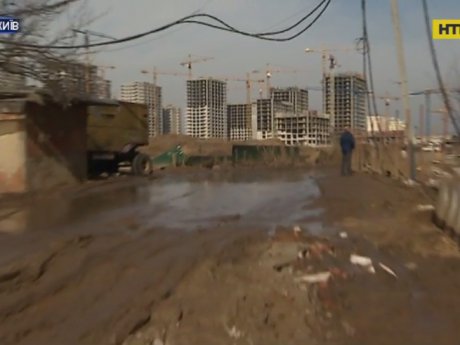 Жители Виноградаря митинговали из-за испорченных застройщиком дорог