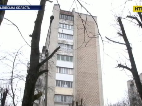 На Львовщине двое школьниц спасли своего товарища от самоубийства
