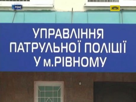 П'яний нероба в Рівному ганявся за сусідами з бензопилкою