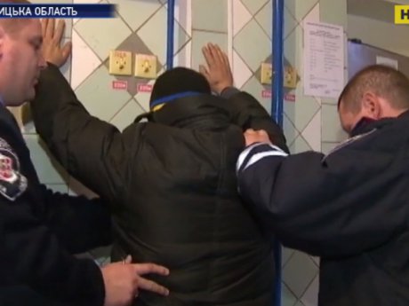 Зухвалий аферист ледь не вбив бабцю, яка вивела його на чисту воду