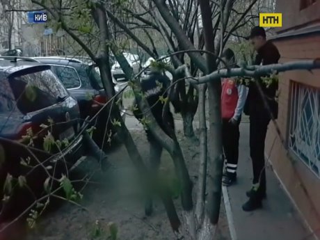 Тяжело больной киевлянин выпрыгнул из окна