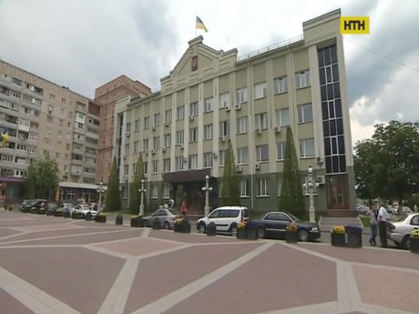 В Ірпені під Києвом обшукують мерію