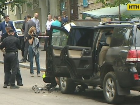 Мощный взрыв в центре Киева: взорвали внедорожник с бизнесменом