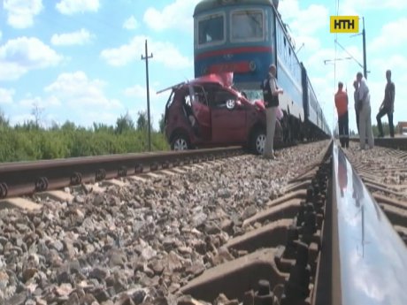 Страшне зіткнення на переїзді на Запоріжжі