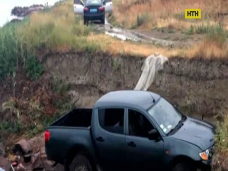 На Херсонщині позашляховик розчавив намет туристів