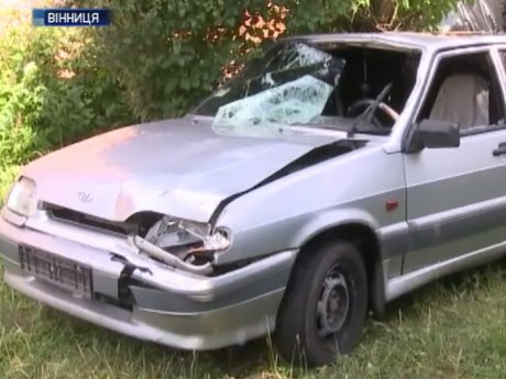 У Вінниці водій збив двох чоловіків і втік з місця ДТП