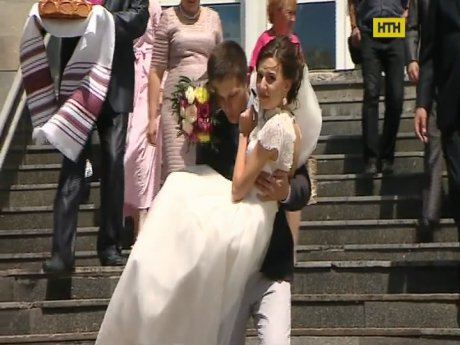 Три семерки спровоцировали свадебный бум в столице