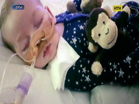 Папа Римский пытается спасти больного малыша из Британии