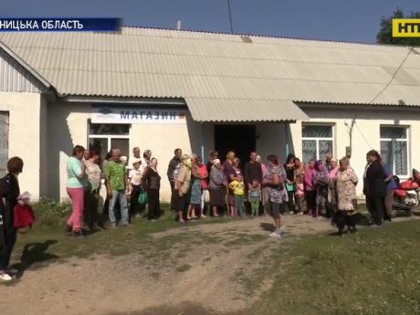 На Вінниччині селяни вже місяць живуть без хлібу