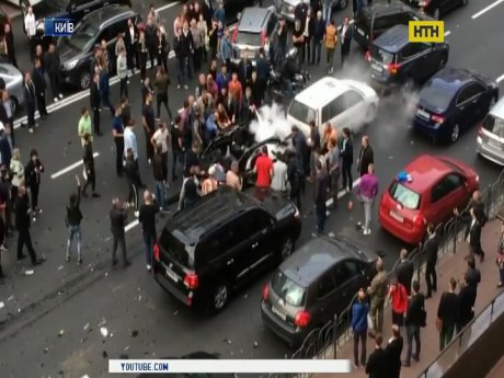 Подробности взрыва автомобиля в центре Киева