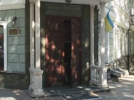 У Київському районному суді Одеси обирають запобіжний захід директору та виховательці табору, де живцем згоріли діти