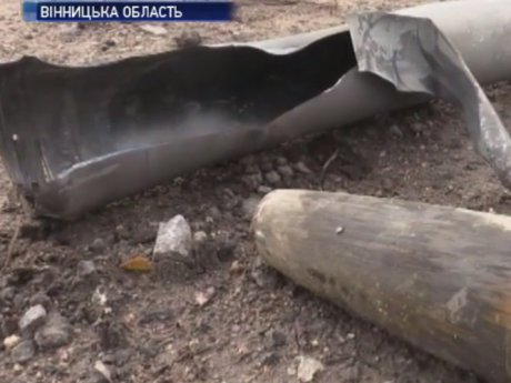 Военные эксперты назвали три возможные версии взрывов на складах возле Калиновки