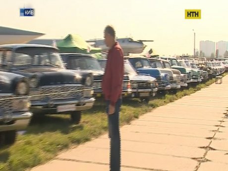 У столиці відбувся фестиваль старих автомобілів