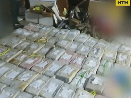 В Испании изъяли партию кокаина стоимостью не менее двухсот двадцати миллионов евро