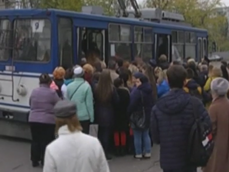 В Херсоні водії маршруток влаштували транспортний колапс