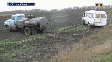 Бензовоз зіткнувся з дитячим автобусом на Сумщині