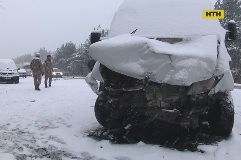 Огляд Свідка: аварії та стан українських доріг після заметілі